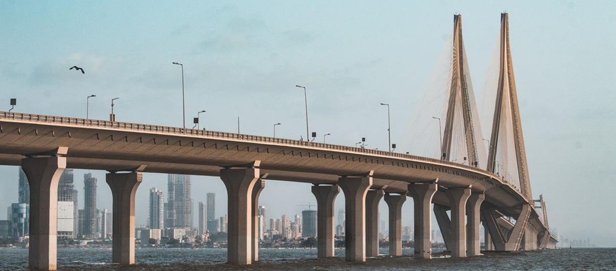 picture showcasing a popular bridge in Mumbai signifying market entry for foreign brands in India